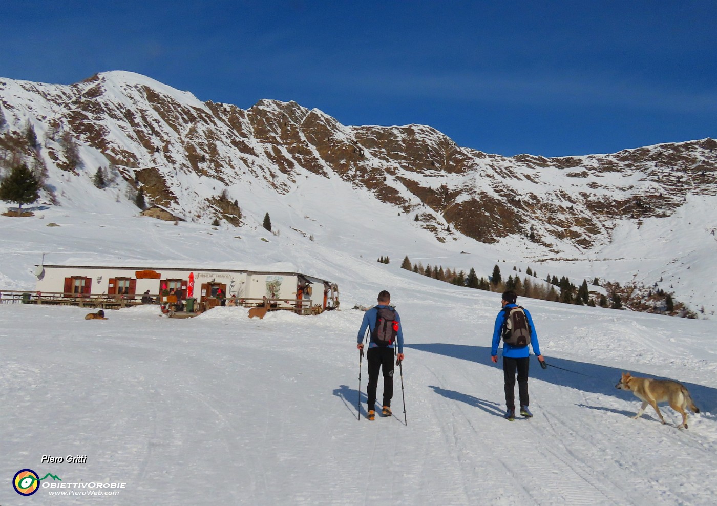 05 Sulle nevi di Baita del Camoscio (1750 m).JPG